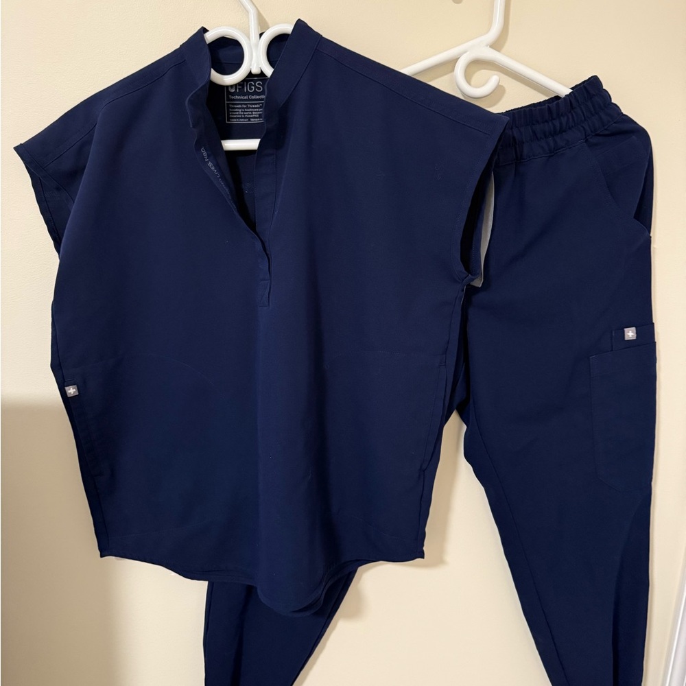Figs Navy Scrubs